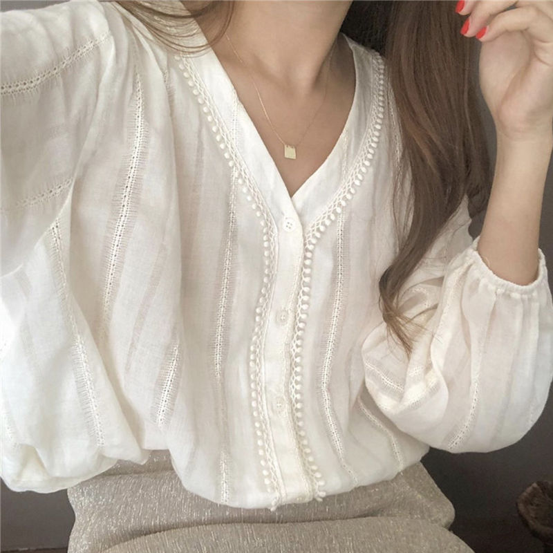 ผู้หญิงสีขาวคอวีแขนยาวลูกไม้สํานักงานเสื้อ