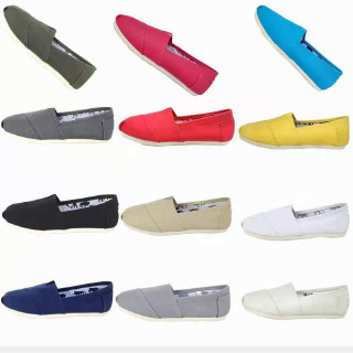 【สินค้าพร้อมส่ง】Toms Thomas รองเท้าผ้าใบ สีพื้น ส้นแบน แบบลำลอง ไซซ์ 35-45