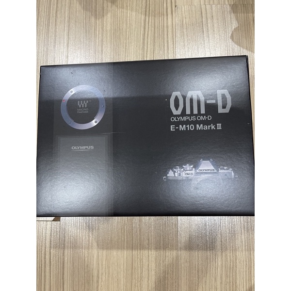ขายกล่องเปล่า กล้อง OLYMPUS รุ่น OM-D Em10 Mark iii (ขายเฉพาะกล่อง) สภาพดี