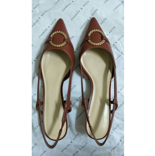 รองเท้า charles & keith แท้