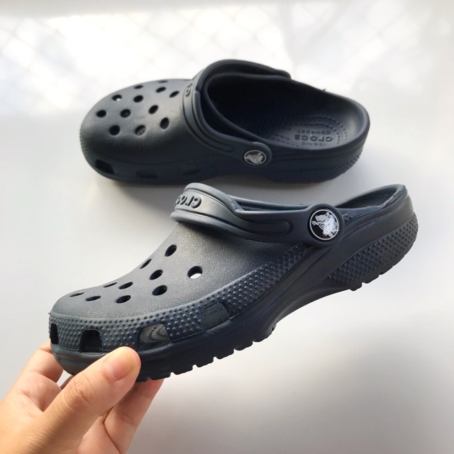 รองเท้าเด็ก Crocs แท้มือ 2 Size • 19 Cm.