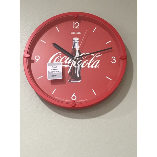 Seiko  Coca-cola Limited Edition สีแดง นาฬิกาแขวน รุ่น QHA901,QHA901R