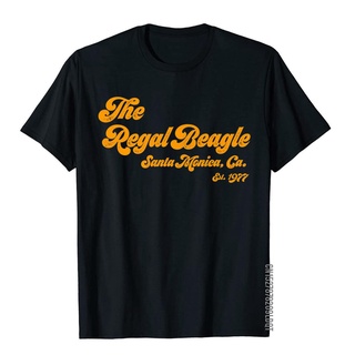 เสื้อยืดผ้าฝ้าย เสื้อยืด ผ้าฝ้าย พิมพ์ลายกราฟฟิค The Regal Beagle Company Sitcom 70s 80s Threes พรีเมี่ยม สําหรับผู้ชาย