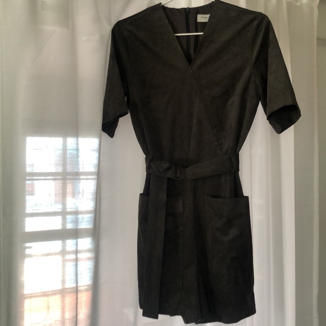 *มือสอง* จัมพ์สูท Pomelo studio