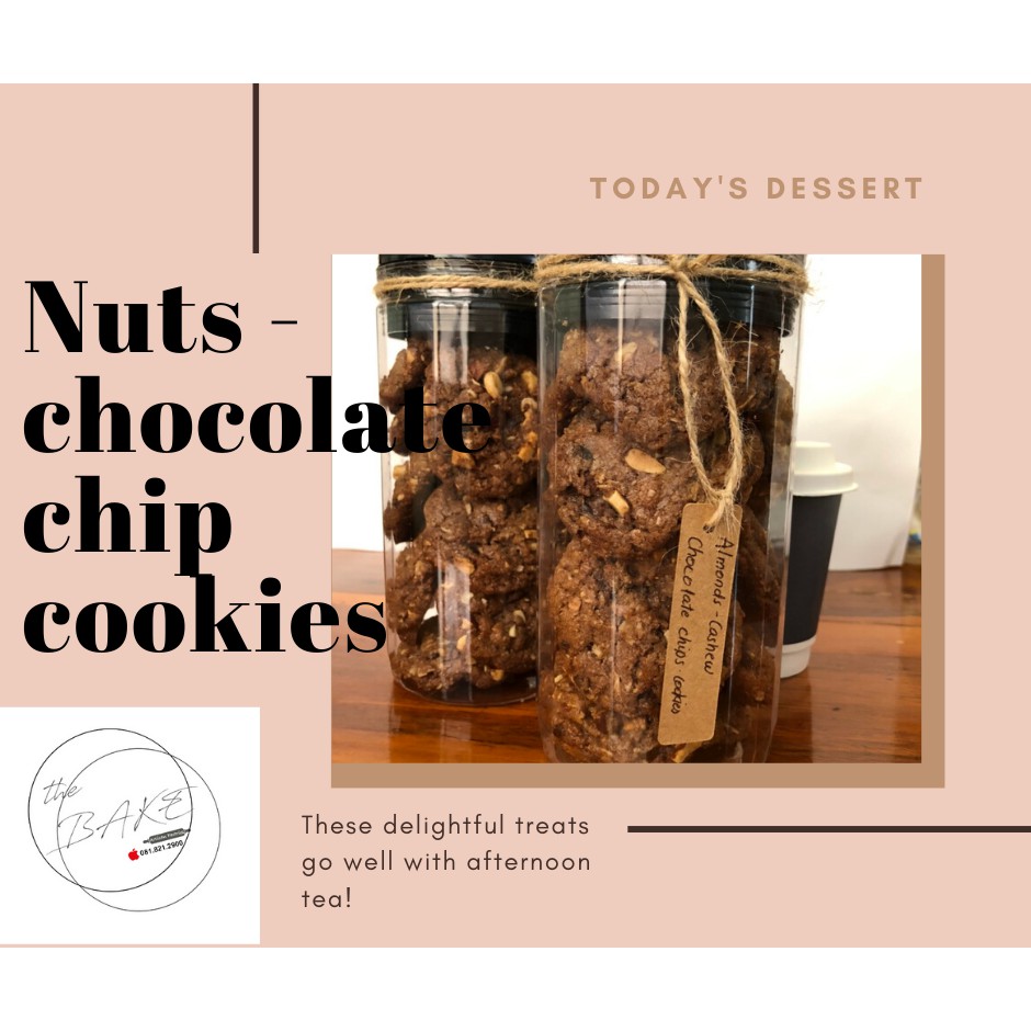 ALMOND -  CASHEW  CHOCOLATE CHIP  OATMEAL  COOKIES