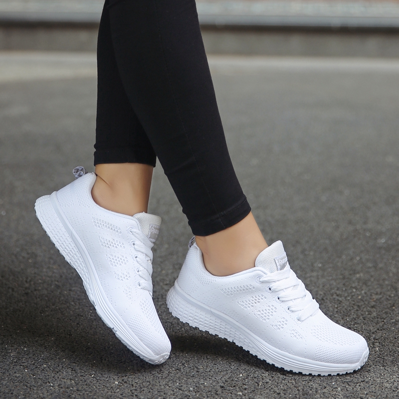 35-44 ผู้หญิงรองเท้าสีดำ ผ้าใบ แบบสลิป-ออนรองเท้า ลำลอง สีขาว