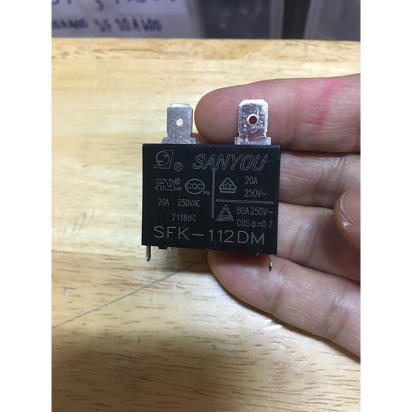 รีเลย์มีปลั๊กยี่ห้อsanyou12v