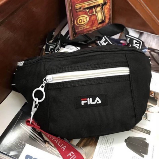 กระเป๋าเป้คาดอก  Fila แท้100%