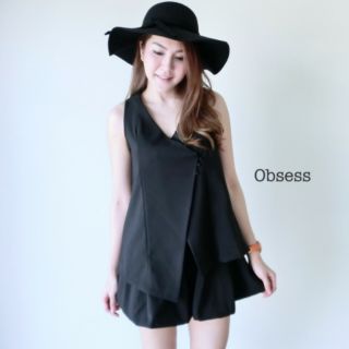 เสื้อแขนกุด กางเกง