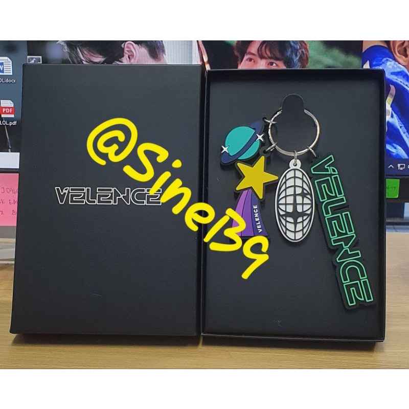 พวงกุญแจ VELENCE ของแท้