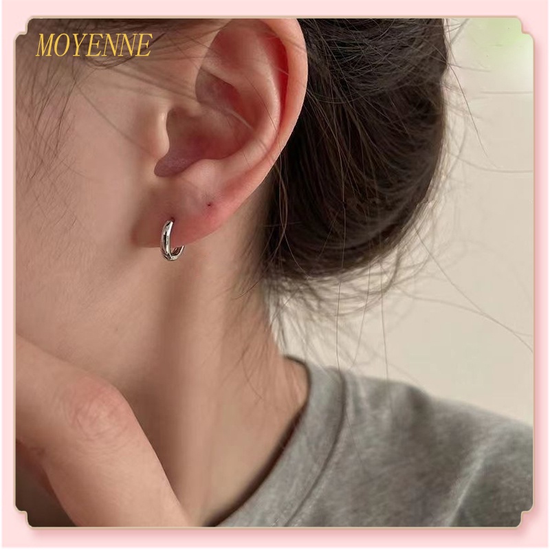 【จัดส่งรวดเร็ว】แฟชั่นเกาหลีเรียบง่ายต่างหูแบบหนีบสีเงินแบบห่วงมีให้เลือกหลากหลายดีไซน์ เหมาะสำหรับสาวหวานและเรียบหรู