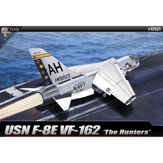 Academy 12521 USN F-8E VF-162"THE HUNTERS" 1/72