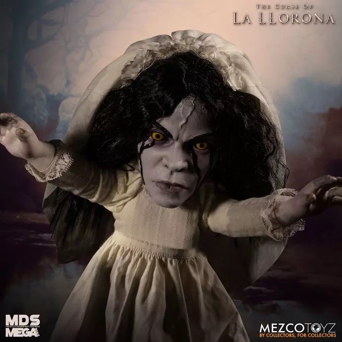 MDS MEZCO TOYZ (แท้) The Curse Of La Llorona Action Figure Talking La Llorona Mega Scale 38 cm เสียงหลอน