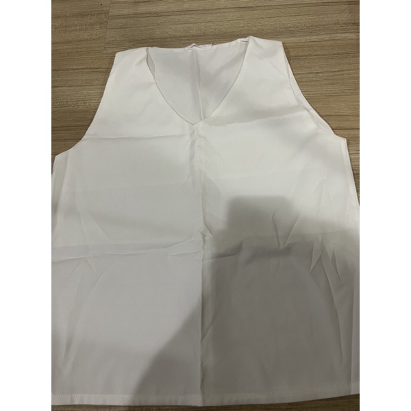 เสื้อแขนกุด คอวี kade.th