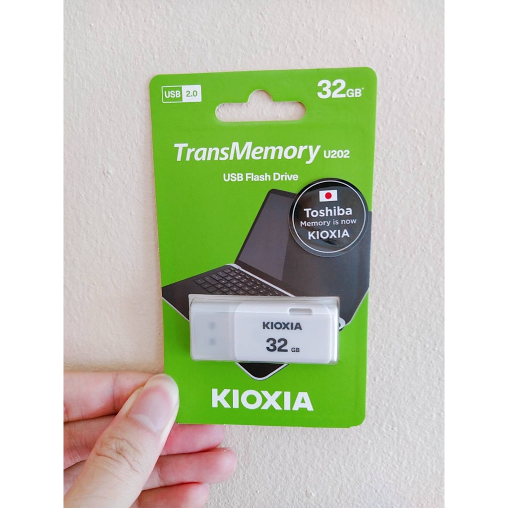 Kioxia USB 2.0 แฟลชไดร์ฟ U202 32 GB - White