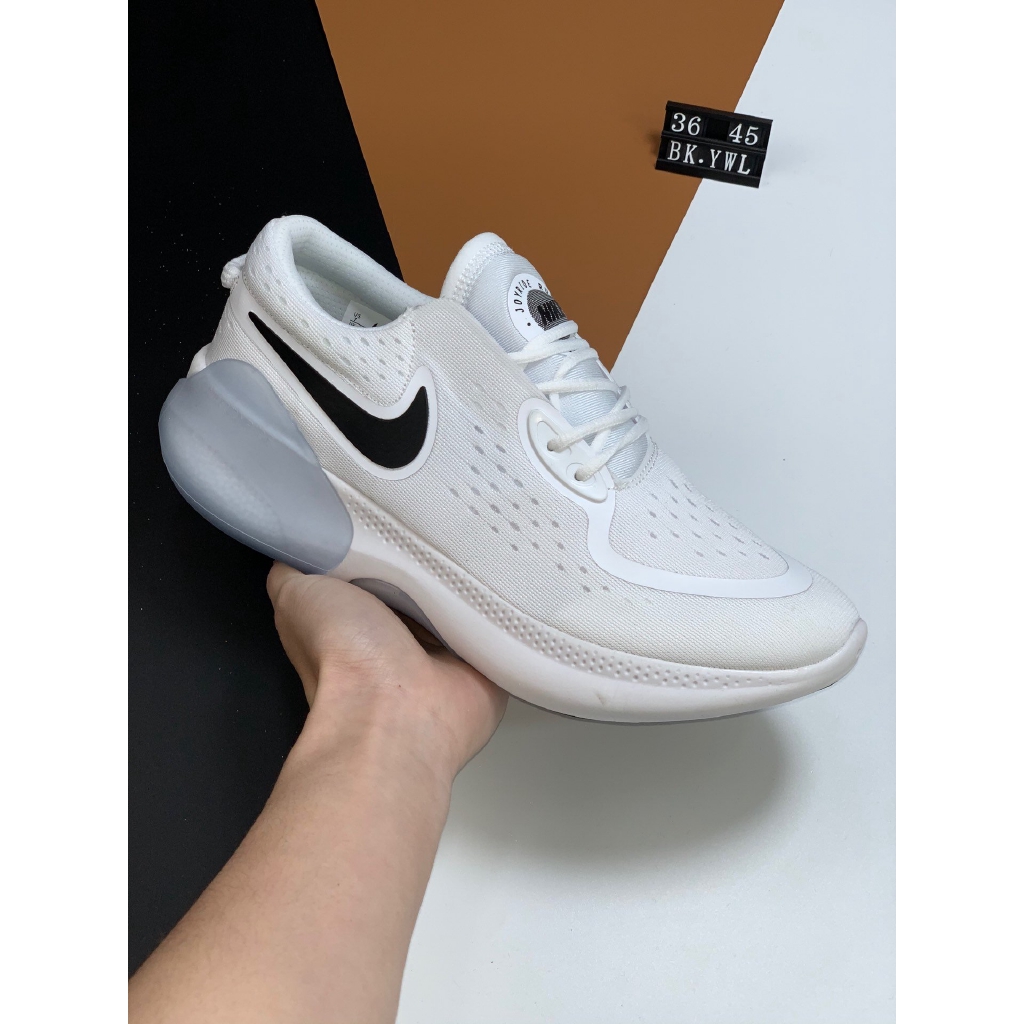 nike shock absorbing running shoes