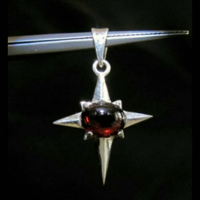 จี้เงินแท้ 925 ฝังพลอยโกเมนแท้ (GARNET STONE)