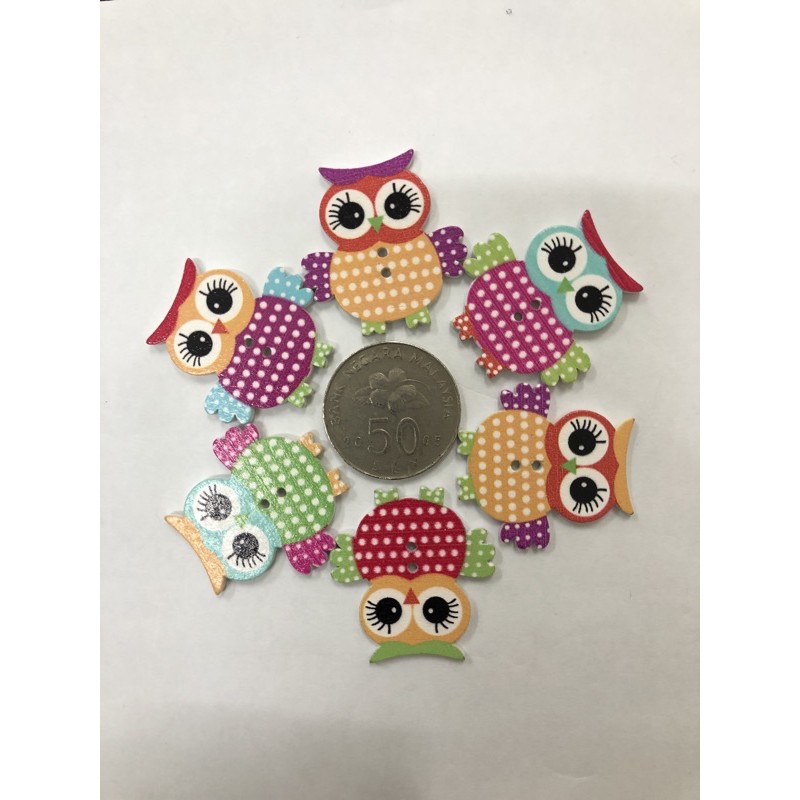 Butang Kayu Burung Hantu / ปุ่มไม้ลายจุดนกฮูก