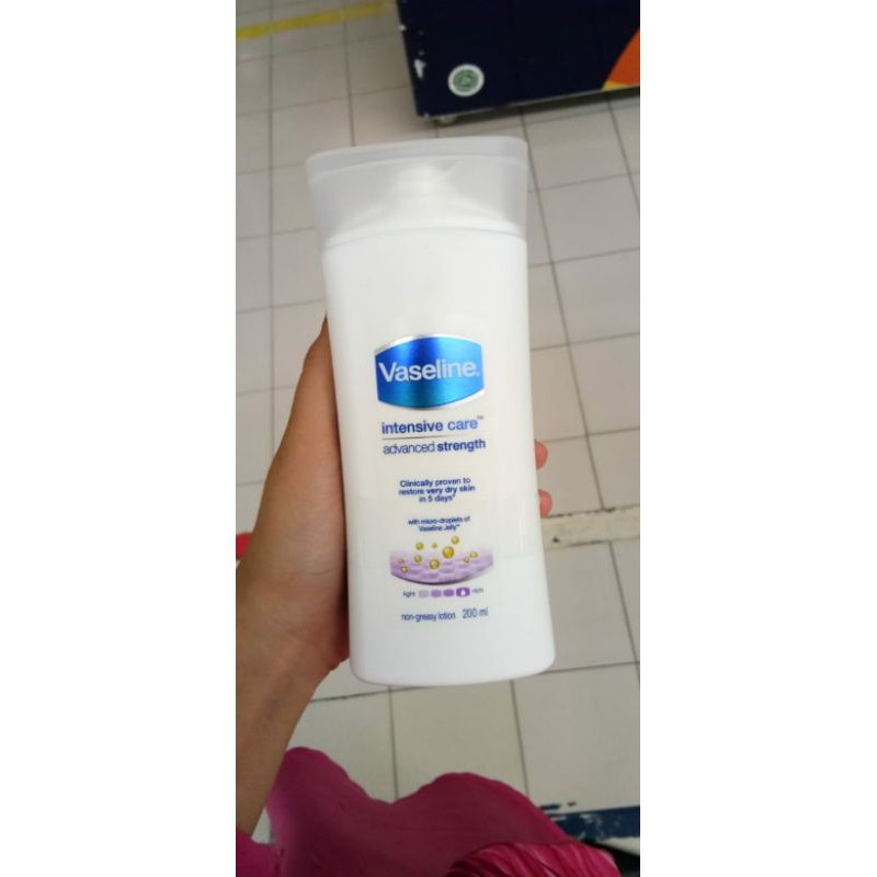 Bodylotion Vasline ผลิตภัณฑ์ดูแลผิวหน้า 200มล.