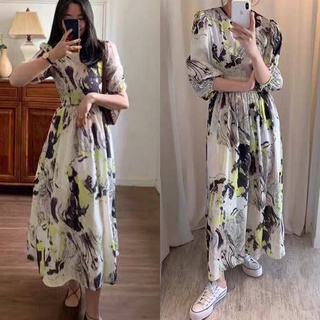 พร้อมส่ง Maxi dress เดรสลายกราฟฟิก โทนสีขาว เดรสสม็อค เดรสคอกลม เดรสกระโปรง งานป้าย