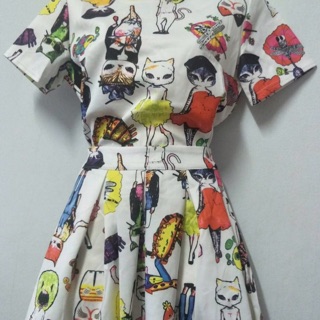 ชุดเซ็ท เสื้อกับกระโปรง