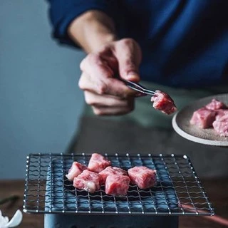 🍖🍺. ถ่านฮิดะ รูปทรงสี่เหลี่ยมลูกเต๋า ไร้สารก่อมะเร็ง 30 ก้อน/กล่อง0.5Kg เหมาะสำหรับเตาฮิดะโดยเฉพาะ 5 แถม 1 กล่อง 🍺🍖.
