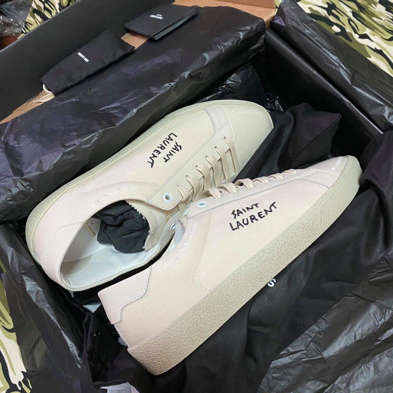 รองเท้า saint laurent พร้อมส่ง