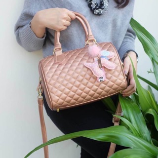 มินิ  หนังแกะสวยมากคะ &gt;&gt; สี Metallic Rose และสี Metallic gun สำหรับ KEEP quited leather Pillow bag