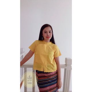 เสื้อลูกไม้ป้ายข้างแขนสั้น สีเหลืองทอง