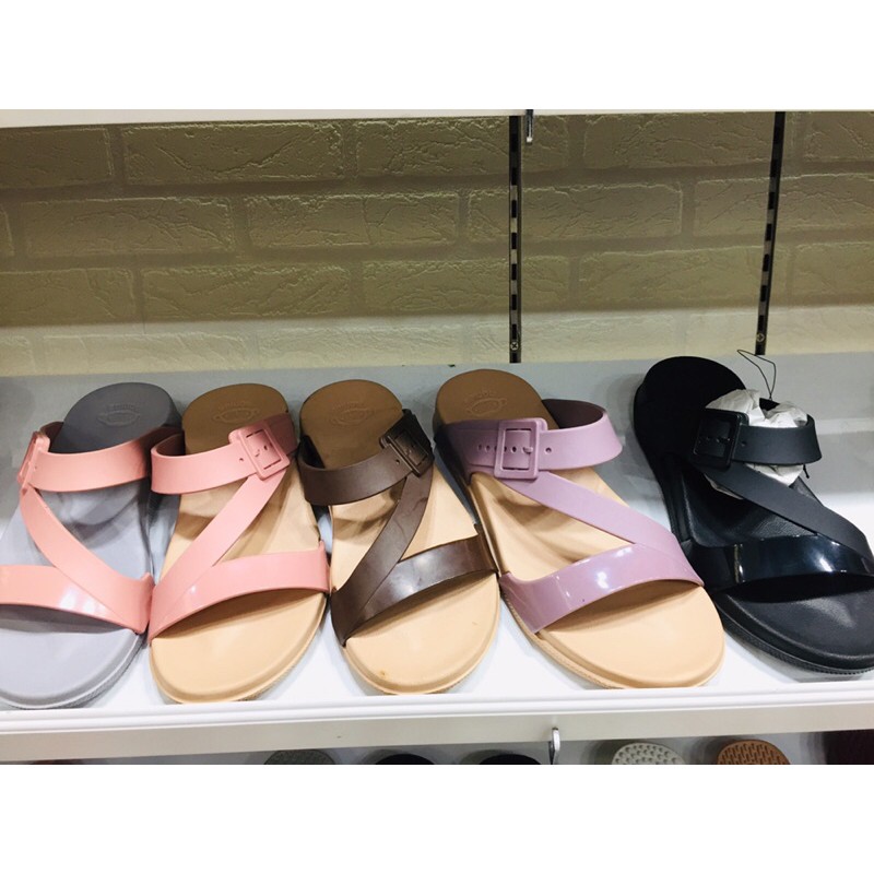 รองเท้าMONOBOรุ่นMonika7รองเท้าแตะแบบสวมไซด์5-8มีเก็บเงินปลายทาง