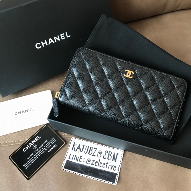 Chanel Classic Caviar Zippy Wallet GHW Holo25