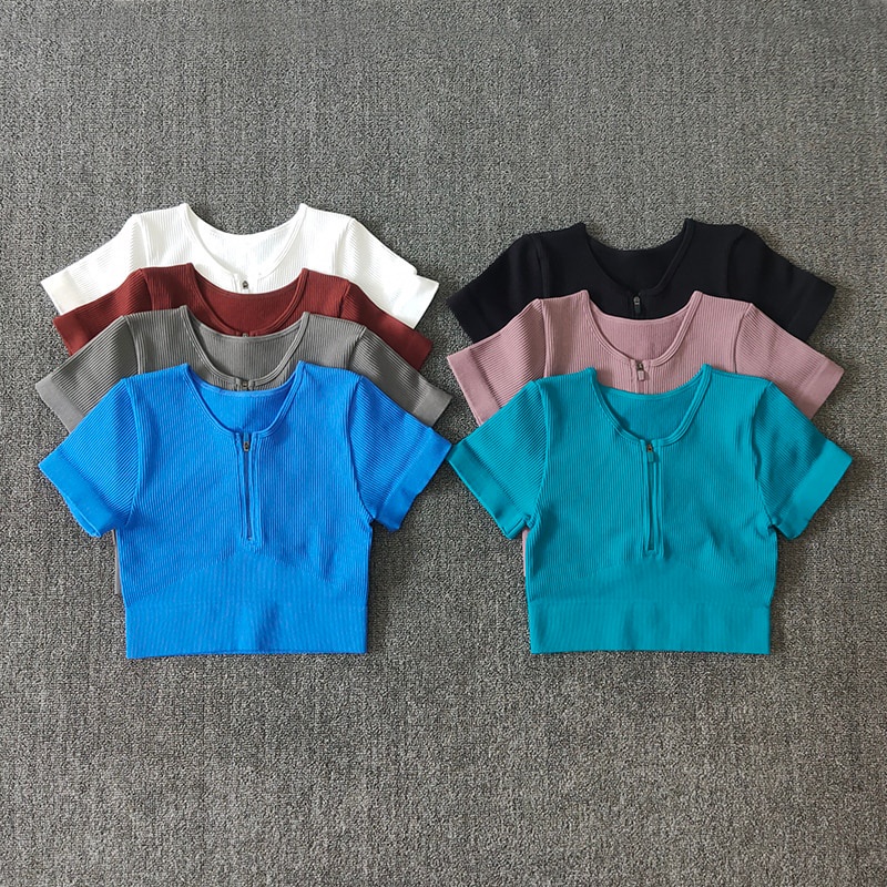 เสื้อครอปท็อปแขนสั้น แต่งซิป ไร้รอยต่อ เหมาะกับใส่ออกกําลังกาย เล่นโยคะ วิ่ง สําหรับผู้หญิง