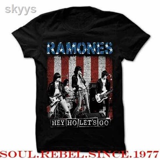 ✓△℡เสื้อยืดผู้ชายพิมพ์ลาย Ramones On Stage สไตล์พังก์ร็อค 6T9B