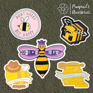 ʕ •ᴥ•ʔ ✿ พร้อมส่ง : เข็มกลัดเซ็ทผึ้งและหม้อนำ้ผึ้ง | Bee &amp; Honeypot Enamel Brooch Pin Set.