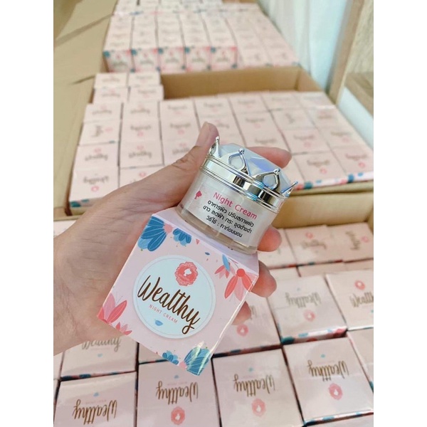 สลายฝ้า หน้าเนียนใส 👍
จุดด่างดำลดลง สิวหาย ผิวกระชับขาวใสขึ้น🔥
#NightCream Wealthy + ครีมสาหร่าย TIRAYA