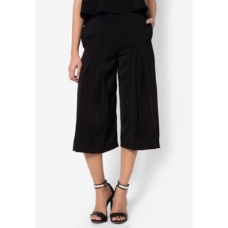 กางเกงห้าส่วน Pleated Front Stellar