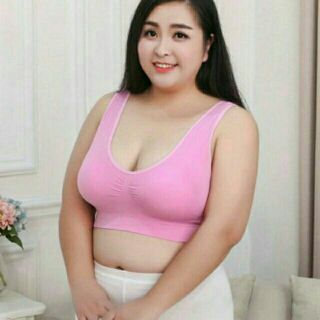 สปอร์ตบรา เนื้อผ้าทอเกรดดี ใส่สบายตัว ชุดชั้นในสตรี สปอร์ตบราไร้ตะเข็บ