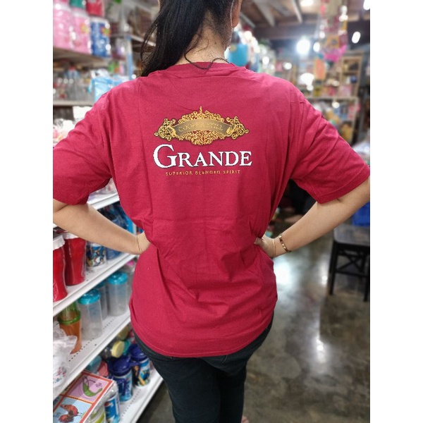 เสื้อยืด Grande ผ้าเนื้อดี สีแดงเลือดหมู