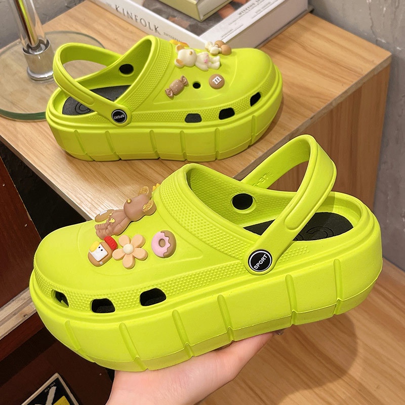 Earth พร้อมส่ง รองเท้าหัวโต crocs รองเท้าหัวโตผู้หญิง การ์ตูนพื้นสูง 2. ...