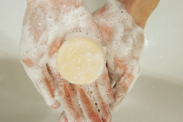 สบู่ล้างหน้าลดสิว ALINDA Royal Himalayan Salt Facial Soap 50g thumbnail 5