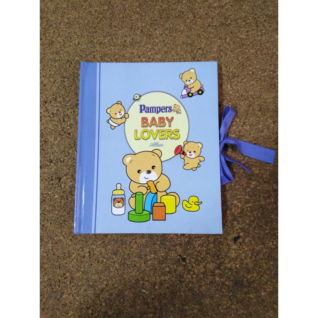 บอร์ดบุ๊กกรอบรูปสำหรับรวบรวมภาพลูกน้องตั้งแต่แรกเกิด Pampers Baby Lovers