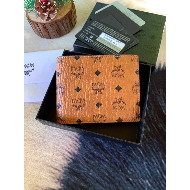 MCM  Claus Bifold Wallet in Visetos Cognac