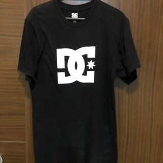 เสื้อ DC อก19” ยาว 31” ไซร้ M ส่งต่อ 290 ส่งฟรี ของแม่ค้าค่ะ สภาพ85% ใส่ได้ทั้งชายหญิงค่ะ