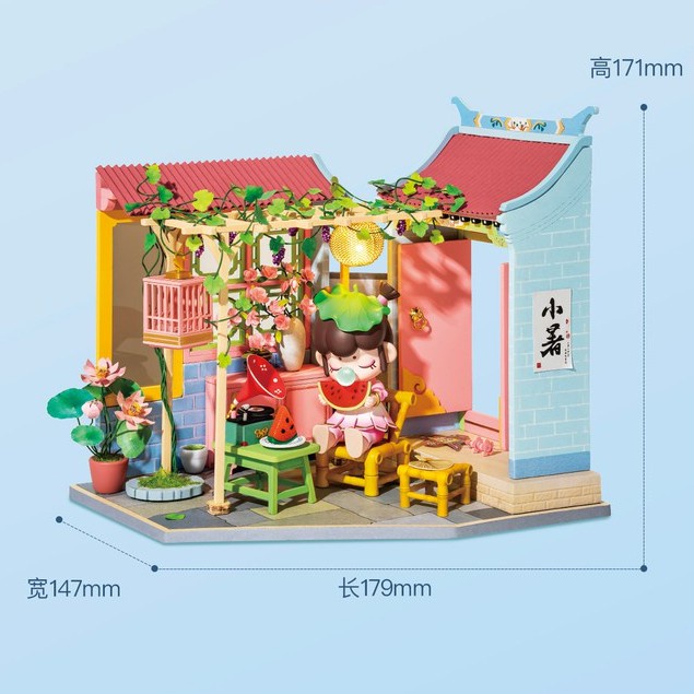 ❣✲[พร้อมส่ง] บ้านตุ๊กตา DIY ประกอบเอง Nanci Summer Courtyard แถมตุ๊กตา Nanci กินแตงโม ของตกแต่งครบตามภาพ (DG19)
