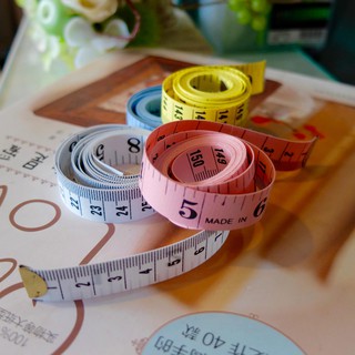 15 บาท 08ST3101A สายวัด ตัวเลข ขนาด 17 มิล สีสันสวยงาม คละสี จำนวน 1 เส้น Tape Measure for Sewing