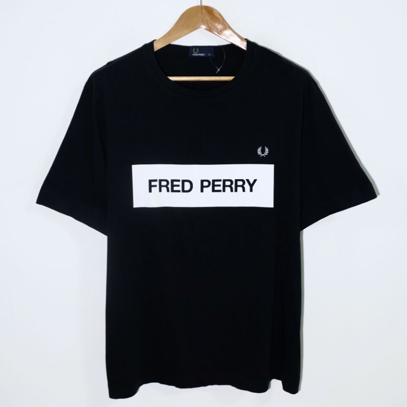 เสื้อ Fred Perry มือสองของแท้ สภาพดีมาก