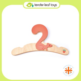 Tender Leaf Toys เฟอร์นิเจอร์เด็ก เฟอร์นิเจอร์ไม้ ไม้แขวนเสื้อกระรอกน้อย Squirrel Hanger Set