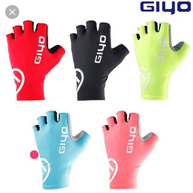 ถุงมือสั้น แอร์โรว์ giyo  มีหลายสี  สวยสดใส  นุ่มนิ่มกระชับมือ