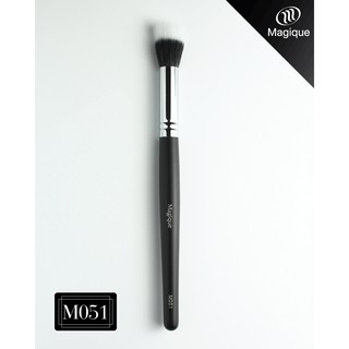 แปรงรองพื้นไซส์เล็ก Magique (Foundation Brush) ขนสังเคราะห์เกรด A (M051)