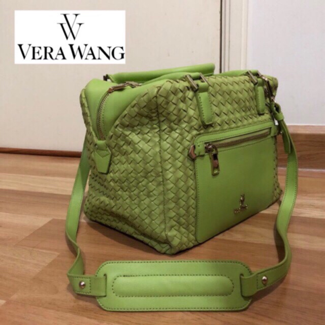 💵 กระเป๋าหนังแท้ สีเขียวเหนี่ยวทรัพย์ Vera Wang 💯